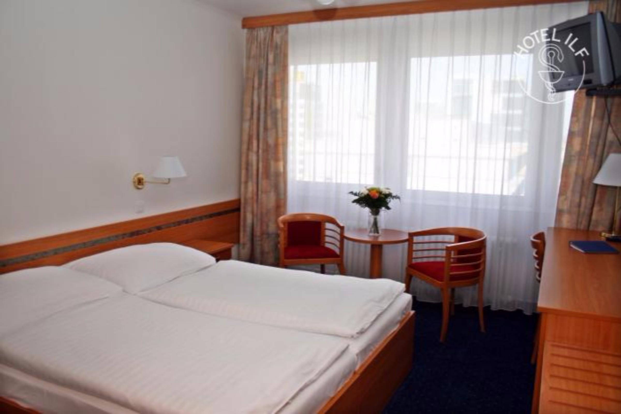 Hotel Ilf Prague Exterior photo