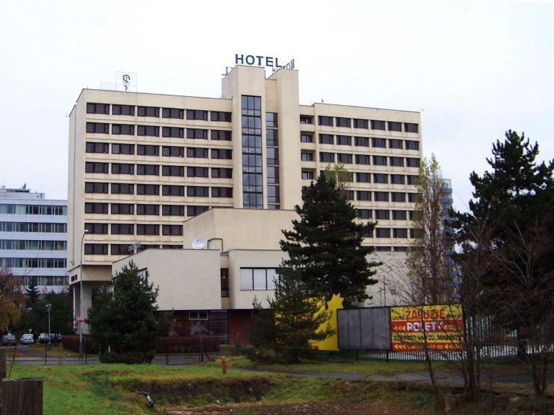 Hotel Ilf Prague Exterior photo