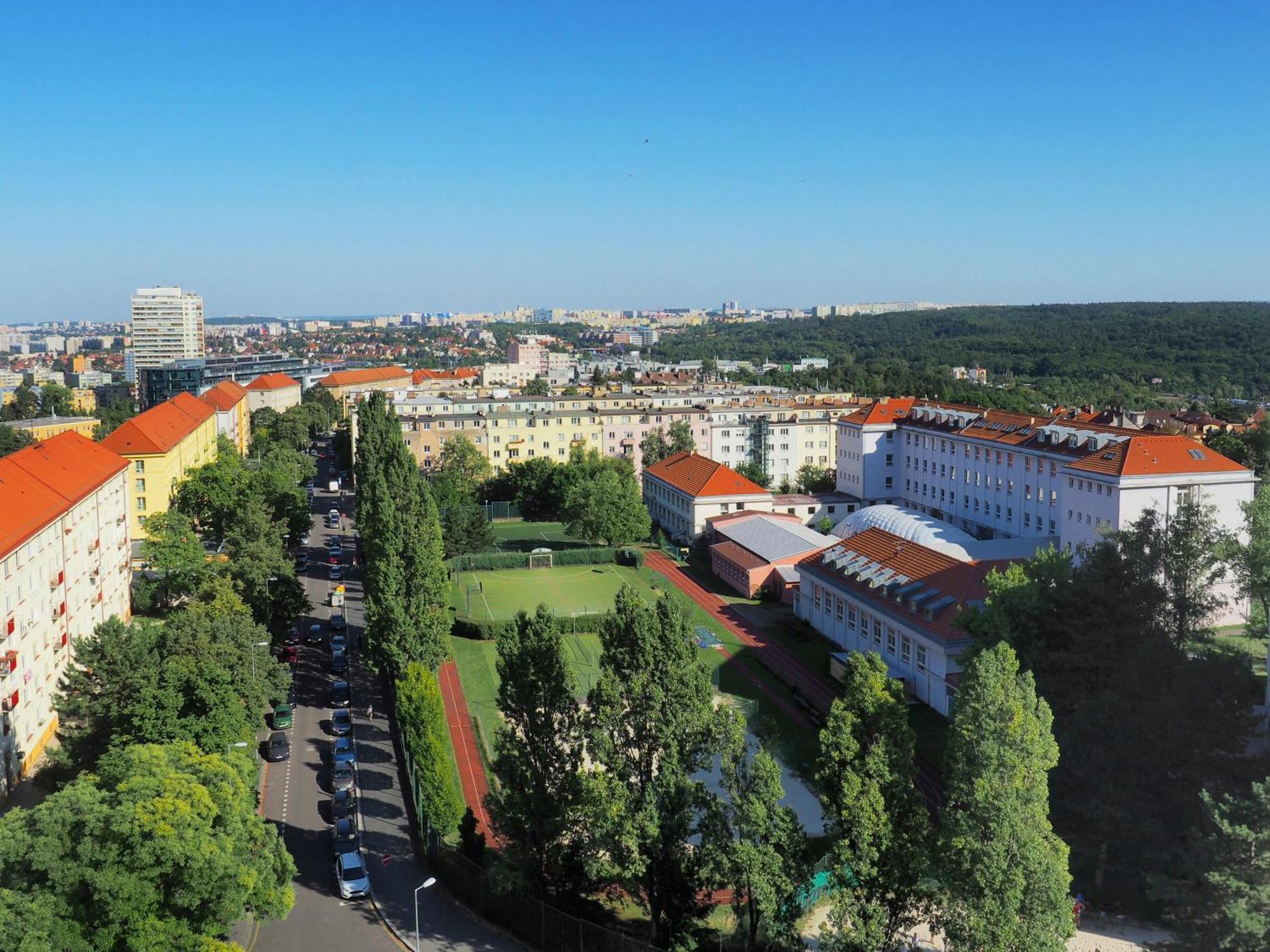 Hotel Ilf Prague Exterior photo