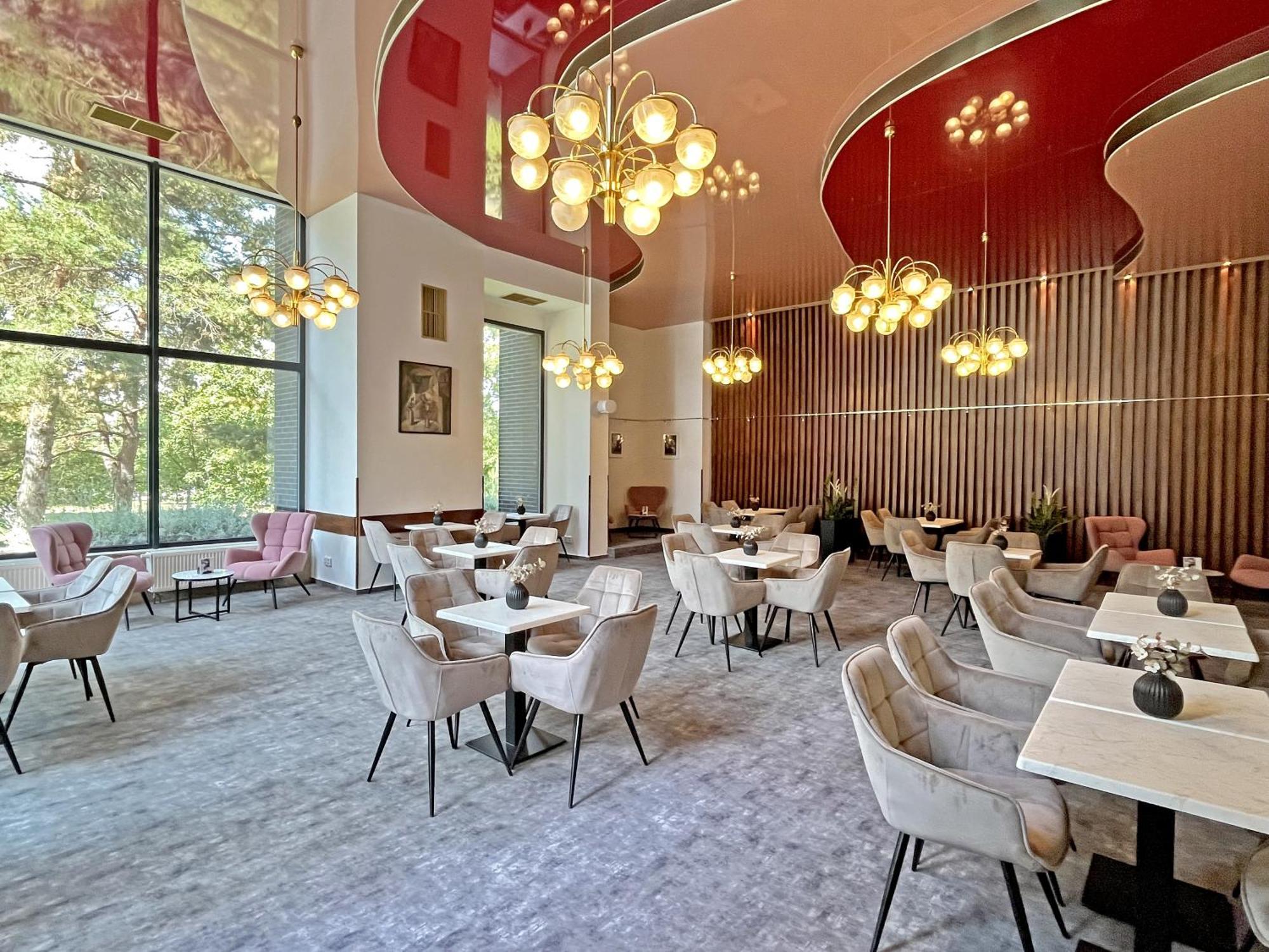 Hotel Ilf Prague Exterior photo